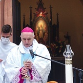 Mszy w uroczystość  3 maja przewodniczył  bp Andrzej Iwanecki.