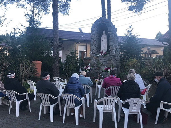 ▲	Spotkanie modlitewne z PKS.