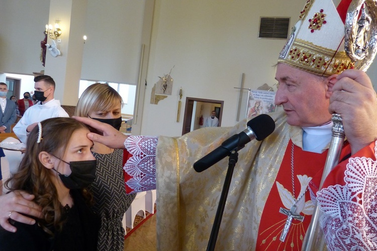 Bierzmowanie w Gnojniku