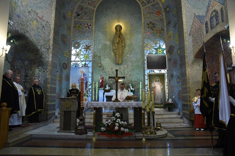 Chorągiew pw. Wniebowzięcia NMP Królowej Krynickich Zdrojów