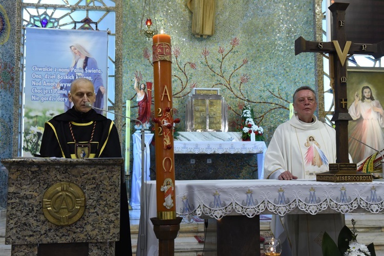 Chorągiew pw. Wniebowzięcia NMP Królowej Krynickich Zdrojów