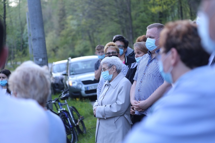 Poświęcenie kapliczki w Łazach Biegonickich