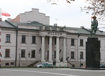 Muzeum im Jacka Malczewskiego znajduje się przy radomskim rynku.