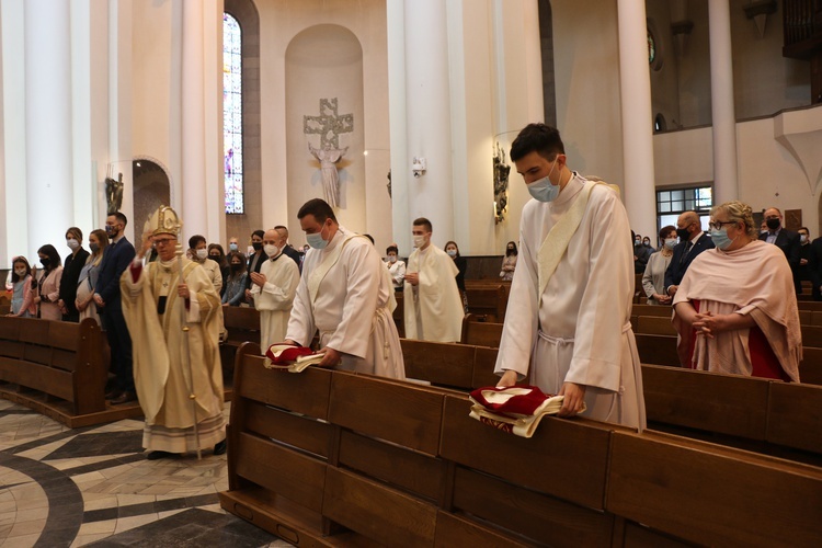 Katowice. Święcenia prezbiteratu (2)