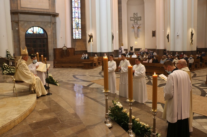 Katowice. Święcenia prezbiteratu (2)