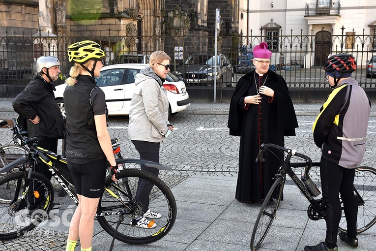 Pielgrzymka rowerowa do Sulistrowiczek