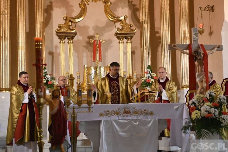 Czuwanie "Spotkać Zmartwychwstałego" dla młodzieży w Świebodzinie