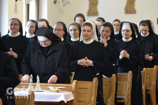 60-lecie profesji siedmiu franciszkanek i jeden złoty jubileusz