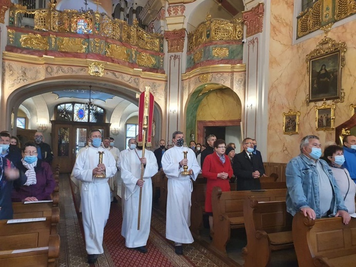 Pielgrzymka Ruchu Światło-Życie do sanktuarium św. Józefa Obl. NMP w Świdnicy