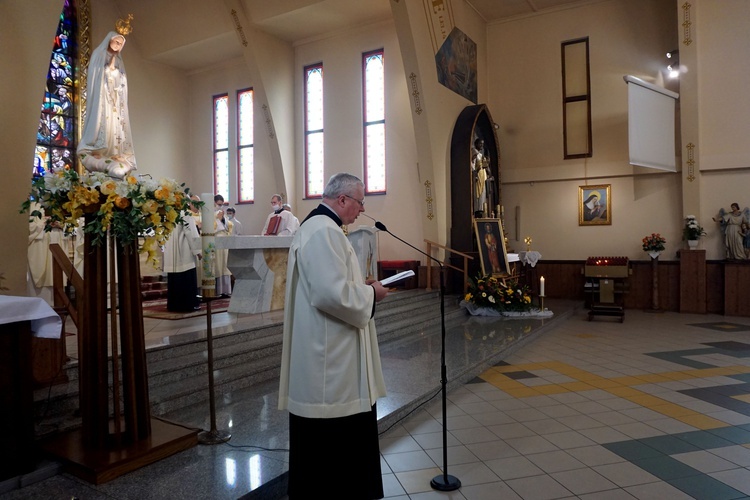 Konsekracja ołtarza w kościele św. Macieja w Zabrzu