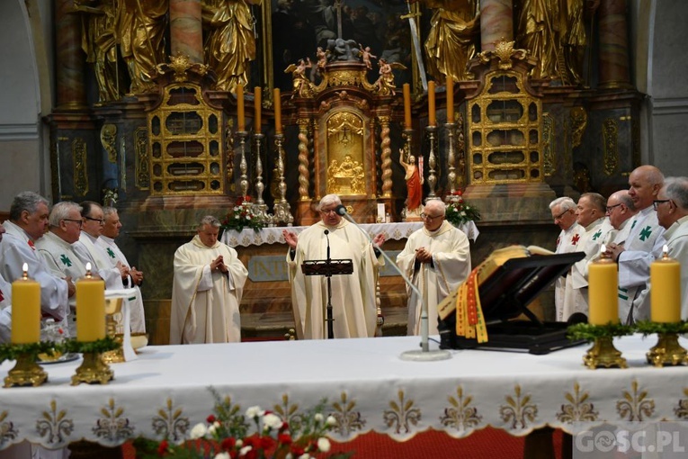 W Paradyżu dziękowali za 40 lat kapłaństwa