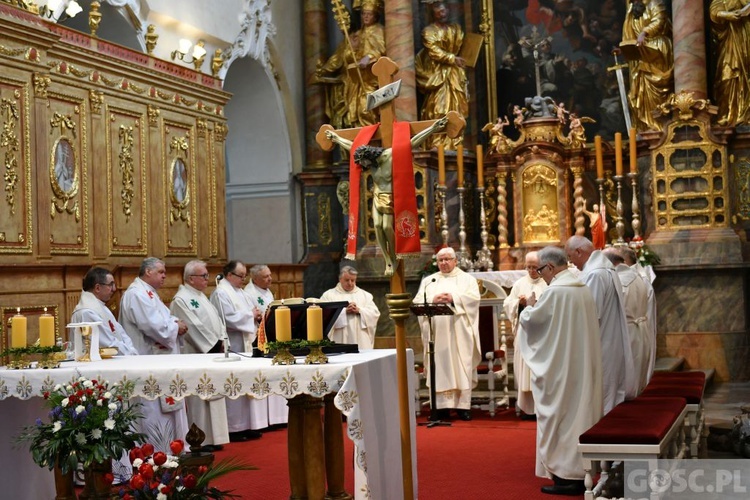 W Paradyżu dziękowali za 40 lat kapłaństwa