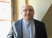 ▲	Kapłan jest dyrektorem Wydziału Duszpasterskiego Kurii Zielonogórsko-Gorzowskiej.