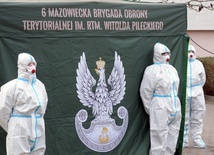 Stacja na radomskim Sadkowie działała od siedmiu miesięcy. Próbki na koronawirusa pobierali żołnierze Wojsk Obrony Terytorialnej.