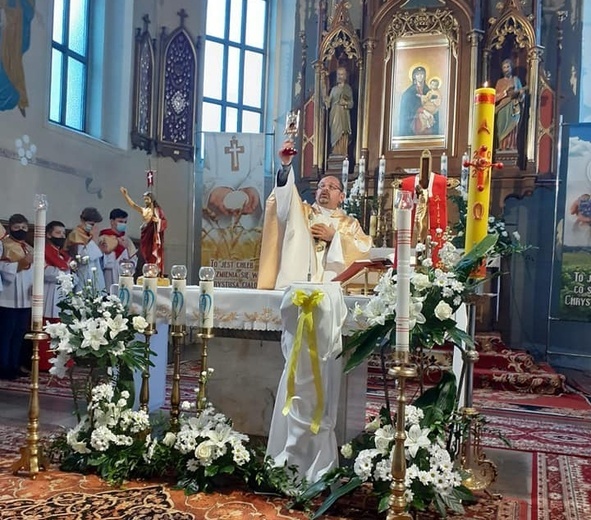 Błogosławieństwo relikwiami św. Jana Pawła II.