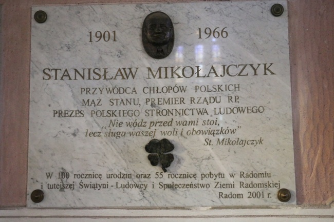 Ławeczka Stanisława Mikołajczyka w Radomiu