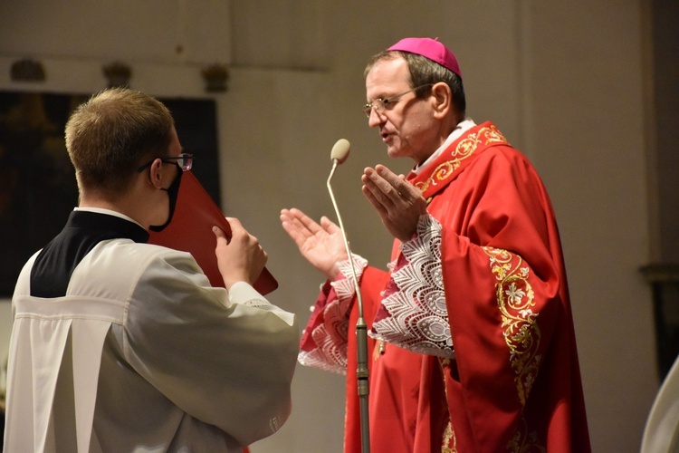 Nocna Msza św. na Zesłanie Ducha Świętego 2021