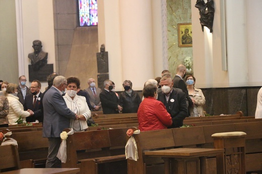 Katowice. Jubileusze małżeńskie w katedrze