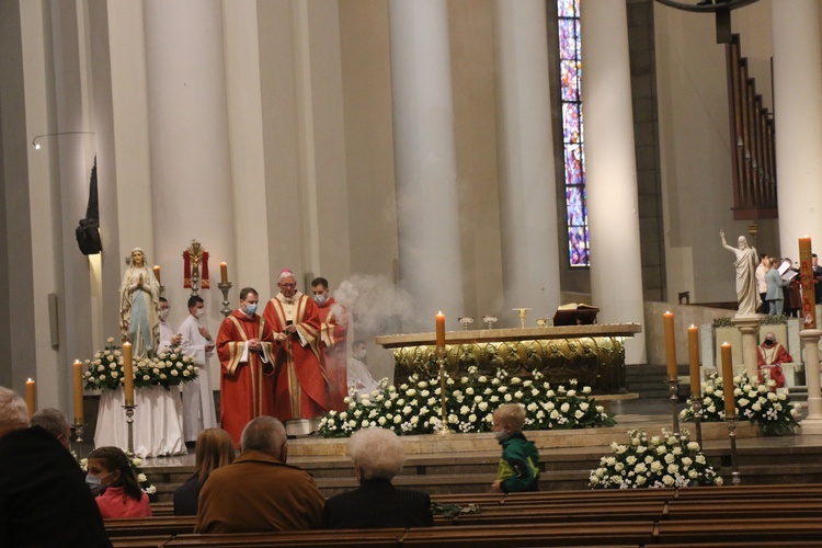 Katowice. Jubileusze małżeńskie w katedrze