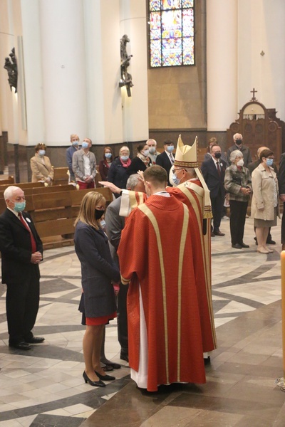 Katowice. Jubileusze małżeńskie w katedrze