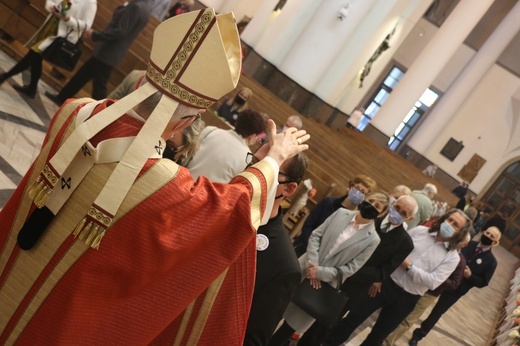 Katowice. Jubileusze małżeńskie w katedrze