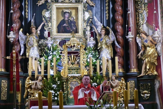 Wigilia Zesłania Ducha Świętego w sanktuarium Matki Bożej w Rychwałdzie