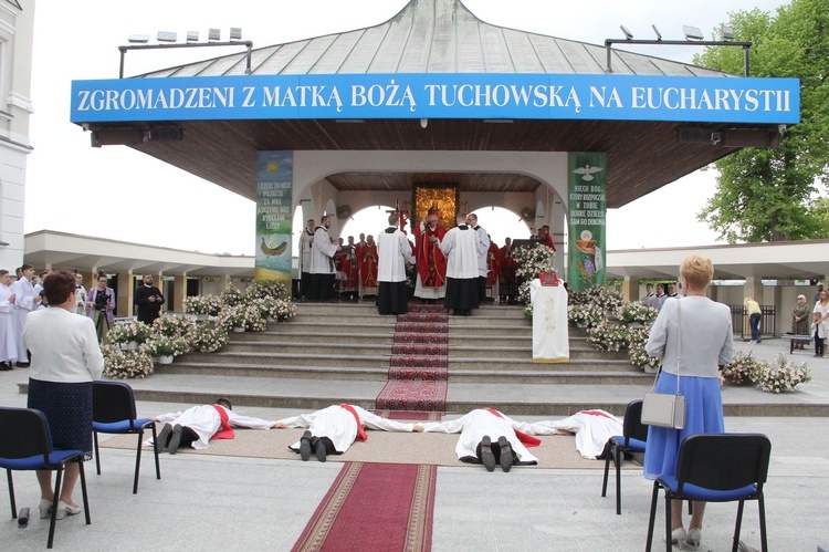 Tuchów. Święcenia kapłańskie 2021