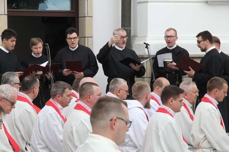 Tuchów. Święcenia kapłańskie 2021