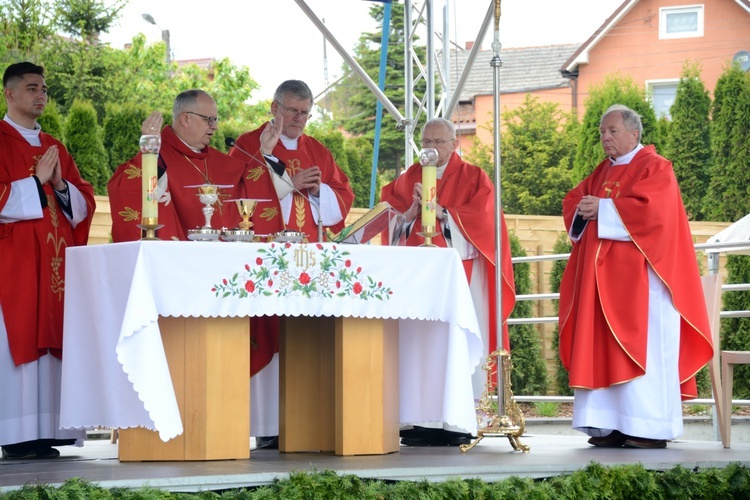 Głębinów. Eucharystia po ustanowieniu Sanktuarium św. Rity