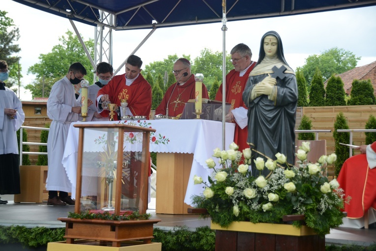 Głębinów. Eucharystia po ustanowieniu Sanktuarium św. Rity
