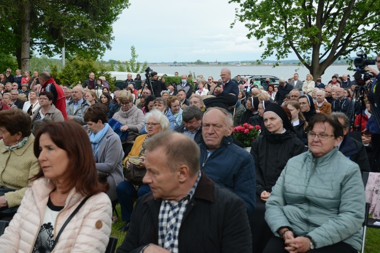 Głębinów. Eucharystia po ustanowieniu Sanktuarium św. Rity