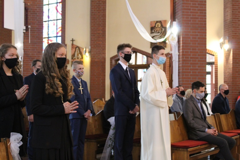 Brzesko. Bierzmowanie w Miłosierdziu, cz. 1