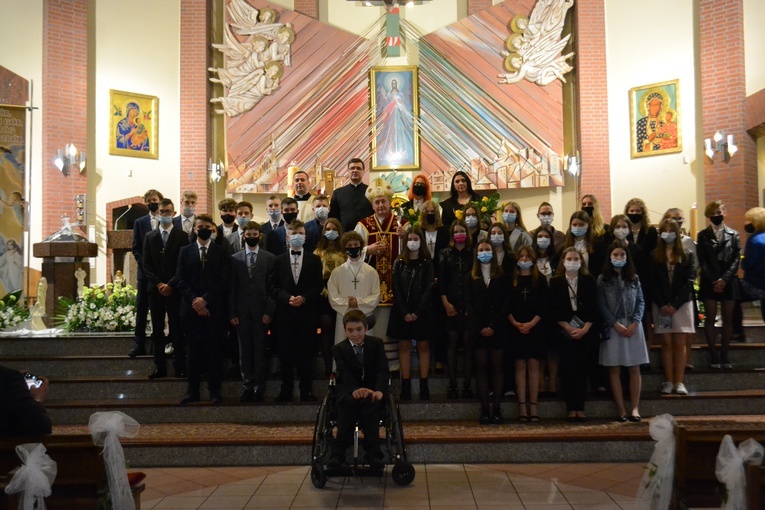 Brzesko. Bierzmowanie w Miłosierdziu, cz. 2