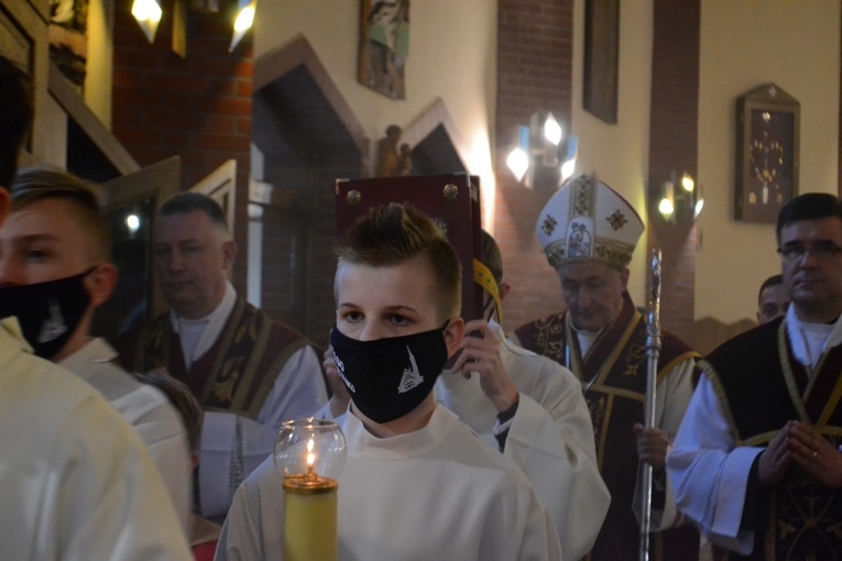 Brzesko. Bierzmowanie w Miłosierdziu, cz. 2