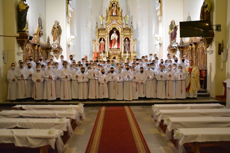 Żegocina. Błogosławieństwo nowych lektorów