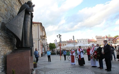 Mieszkańcy Żywca pamiętali o wizycie papieża Jana Pawła II przed 26 laty w ich mieście.