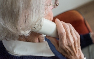 Dworczyk: Telefony w sprawie szczepień do wszystkich osób powyżej 70. roku życia