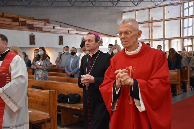 Wprowadzenie relikwii bł. Carlo Acutisa do bazyliki Morskiej