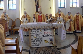 Jubileuszowej Eucharystii przewodniczył bp Marek Solarczyk.