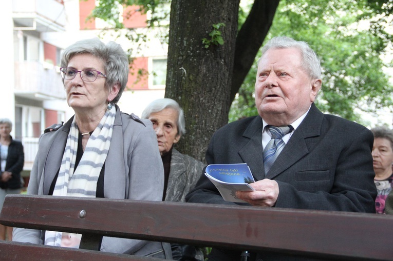 Brzesko. Święto przy kapliczce