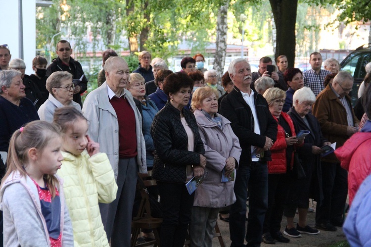 Brzesko. Święto przy kapliczce