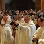 Święcenia kapłańskie w głogowskiej kolegiacie