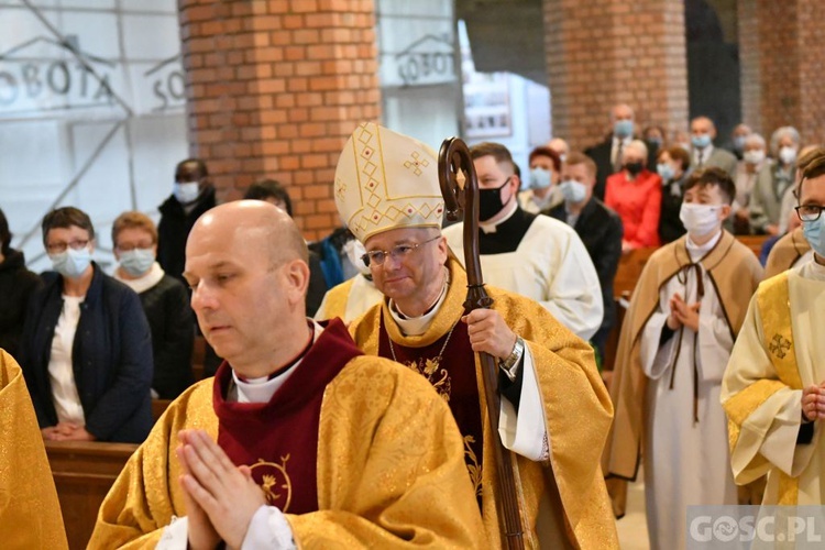 Święcenia kapłańskie w głogowskiej kolegiacie