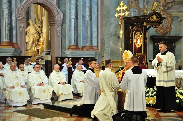 Święcenia kapłańskie w archikatedrze lubelskiej