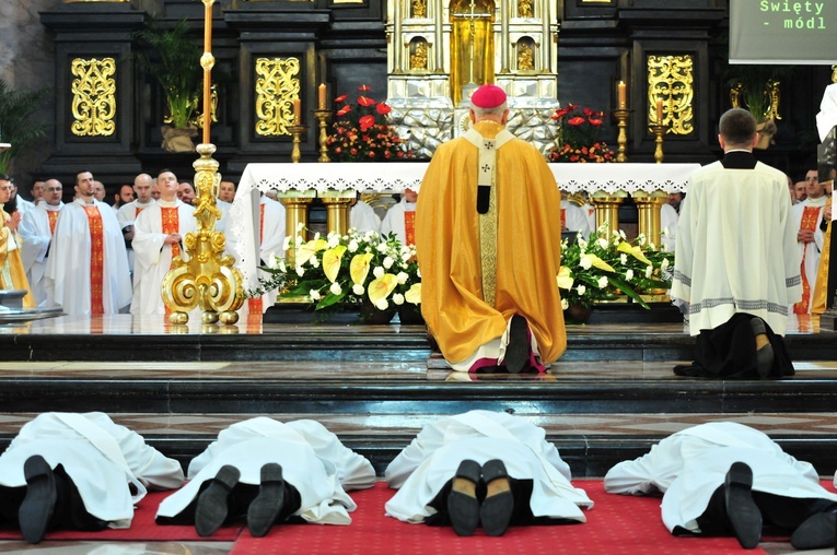 Święcenia kapłańskie w archikatedrze lubelskiej
