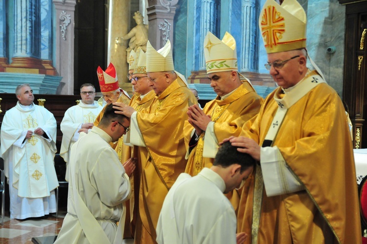 Święcenia kapłańskie w archikatedrze lubelskiej