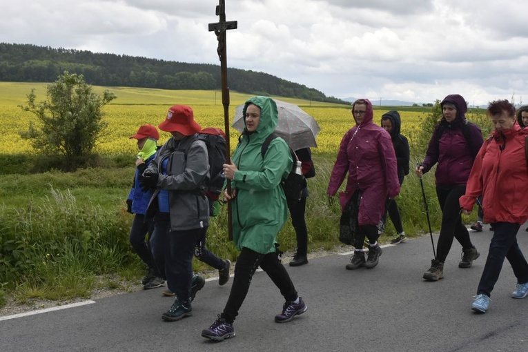 Pielgrzymka do Sulistrowiczek - cz. 1