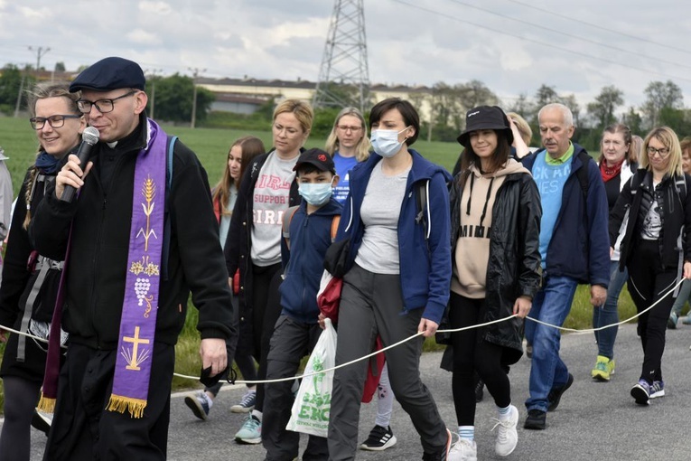 Grupę tradycyjnie poprowadził ks. Krzysztof Ora.