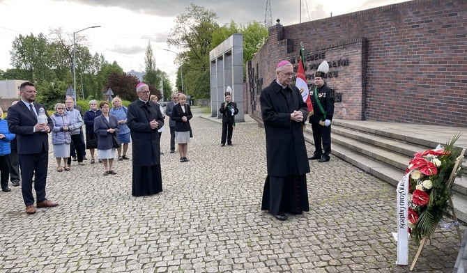 Abp Gądecki pod KWK "Wujek": Nie możemy pozwolić, aby ofiara ich życia poszła na marne.