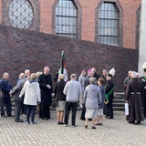 Abp Stanisław Gądecki pod Pomnikiem "Dziewięciu z Wujka"